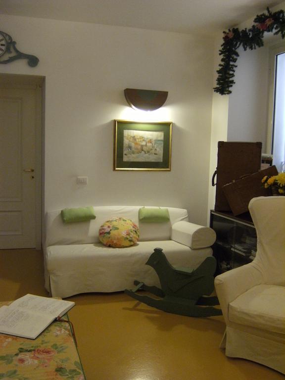 Elizabeth B&B Кальяри Экстерьер фото
