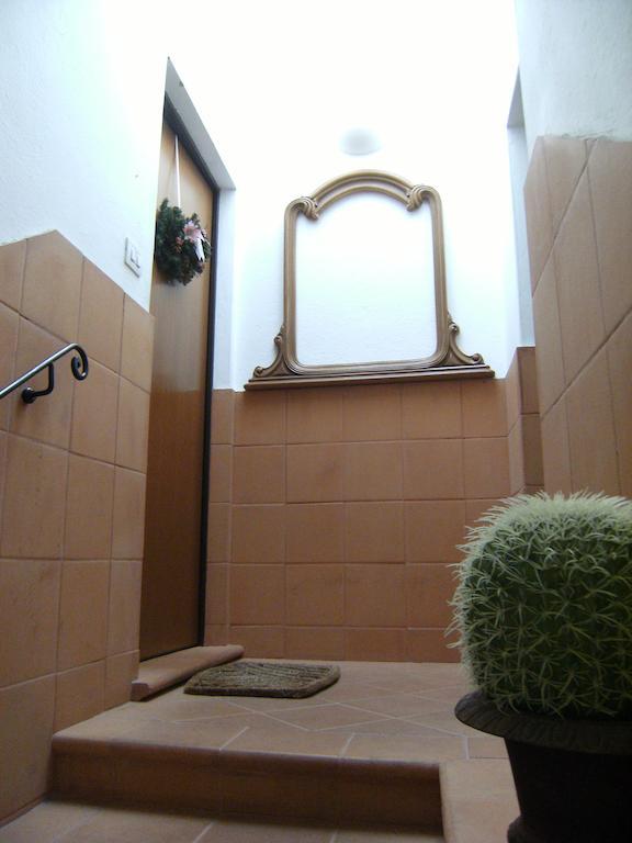 Elizabeth B&B Кальяри Экстерьер фото
